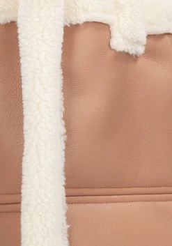 Witte Stand Studio Schoudertas Lolita Shearling Bag -Family Verkoop 231229 5